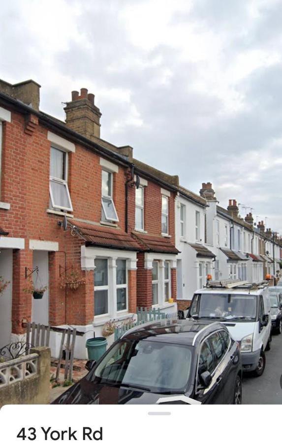 تدينغتون Stunning Twickenham Rugby Studio Flat المظهر الخارجي الصورة